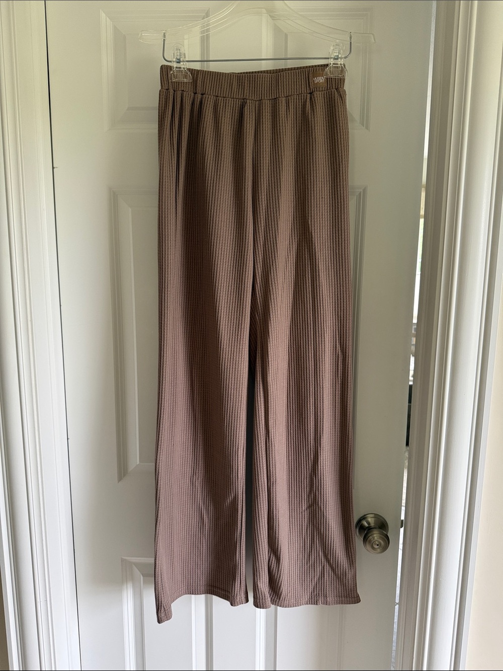 Women’s Taupe Musera Sport wide leg Leisure Pants Size Small